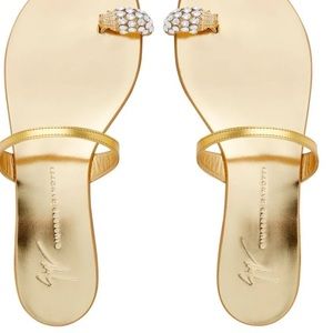Giuseppe Zanotti Gorgeous Crystals Ring Seahorse Sandals Size 7 NIB